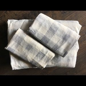 Pottery Barn Duvet-King